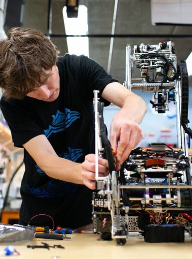 ROBOT CAD & DESIGN FOR FTC